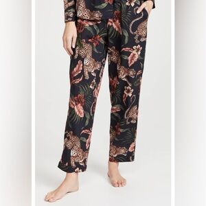 Desmond & Dempsey Jungle Print Soleia Pajama Pants. XS Like New